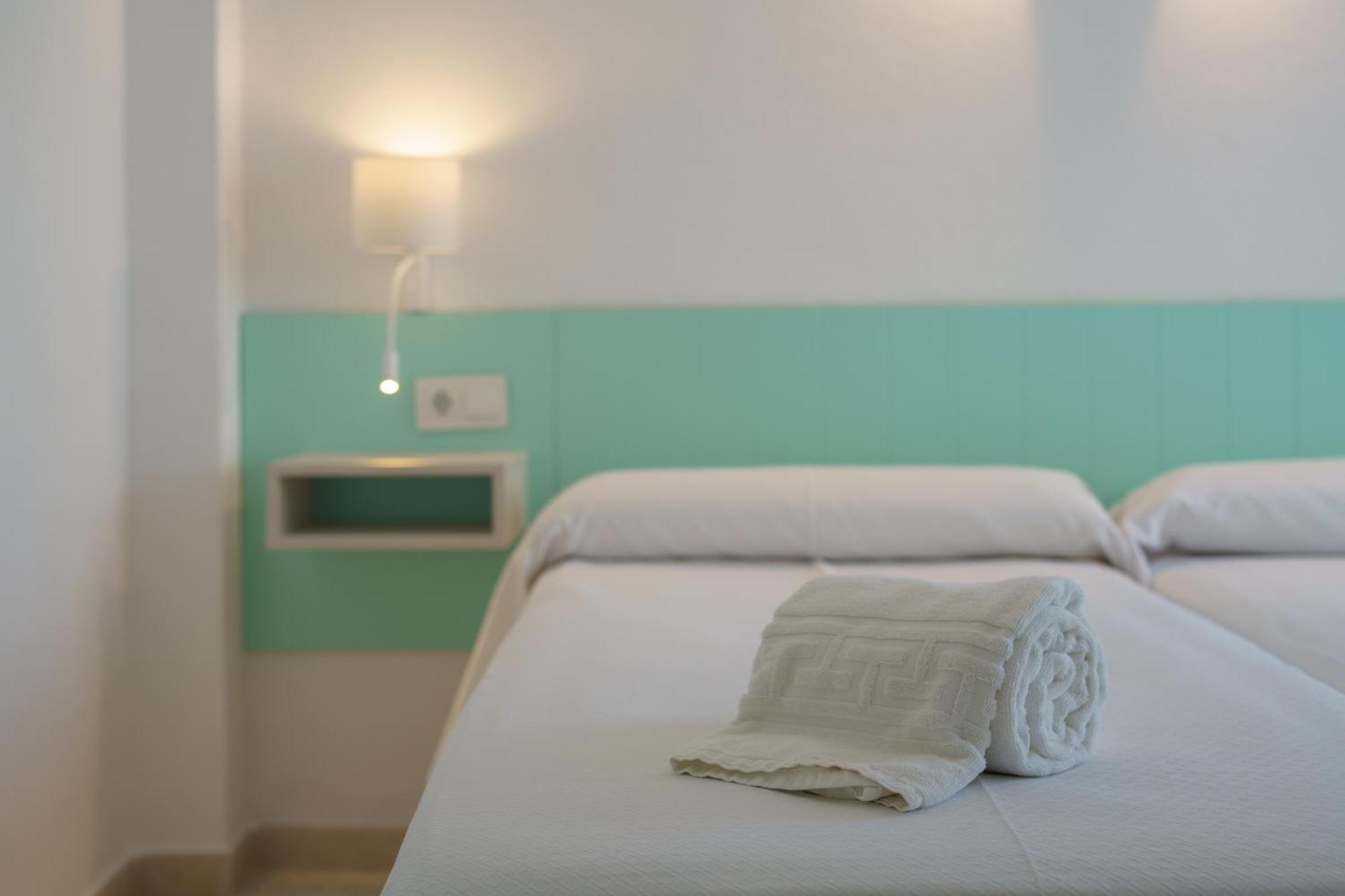 Apartaments Andreas Colonia de Sant Jordi Exteriör bild