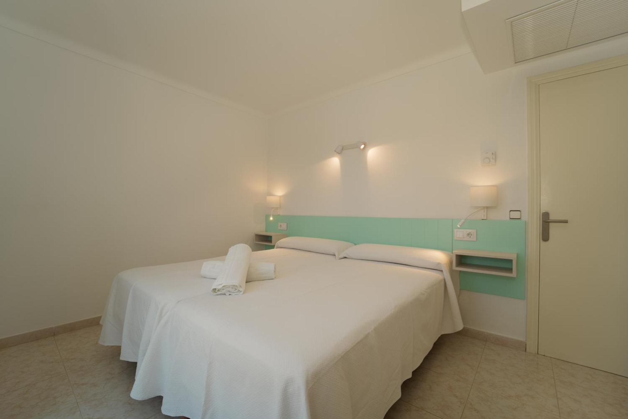 Apartaments Andreas Colonia de Sant Jordi Exteriör bild